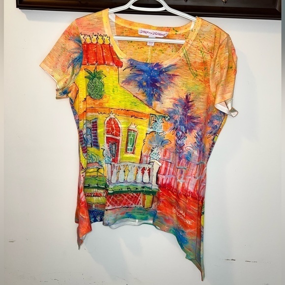 leoma love grove Tops - Leoma Love Grove Ladies T-Shirt Size Small